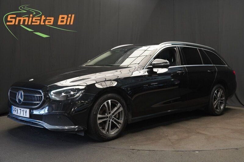 Svart Begagnad 2022 Mercedes E220 Kombi | 379 600 kr (Superpris) - Bild 1/4