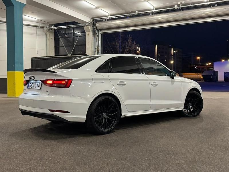 Begagnad Audi A3 150 HK (110 kW) 2017 Sedan