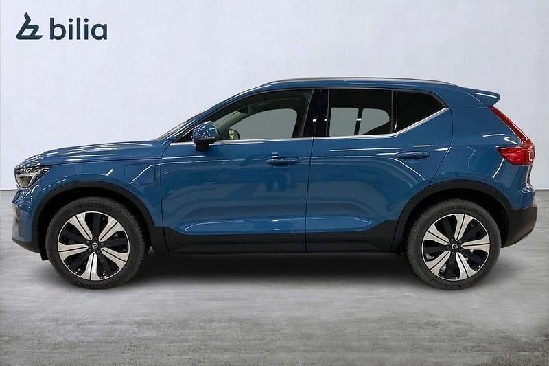 Begagnad Volvo XC40 Plus 265 HK (194 kW) 2023 Blå SUV