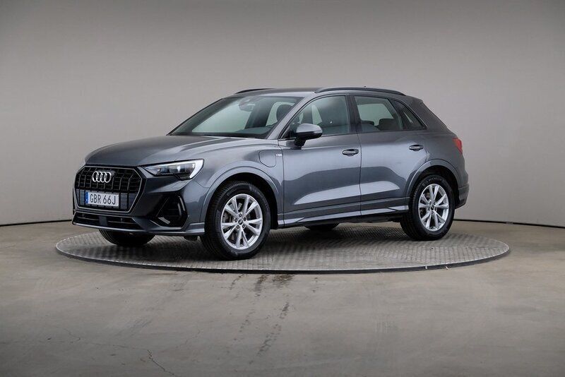 Grå Begagnad 2021 Audi Q3 S-Line SUV | 339 000 kr - Bild 1/4