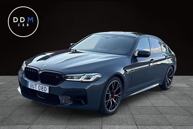 Grå Begagnad 2020 BMW M5 Competition Edition Sedan | 1 089 000 kr - Bild 1/4
