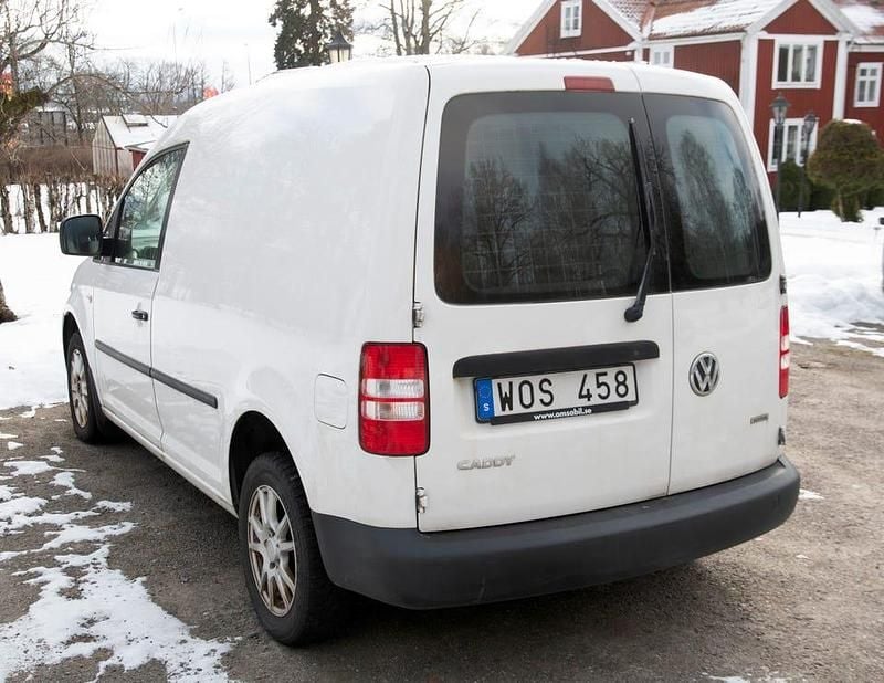 Begagnad VW Caddy 109 HK (80 kW) 2014 Minibuss