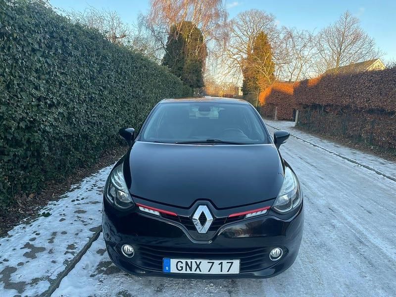 Begagnad Renault Clio IV 90 HK (66 kW) 2015