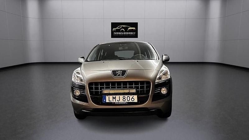Ljusgrå Begagnad 2009 Peugeot 3008 Kombi | 54 900 kr (Dyr) - Bild 1/4