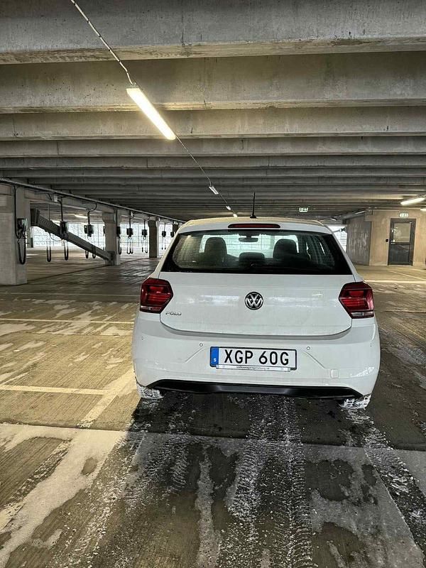 Begagnad VW Polo 2020 Vit Halvkombi