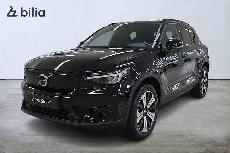 Svart Begagnad 2023 Volvo XC40 Single Motor SUV | 319 000 kr - Bild 1/1