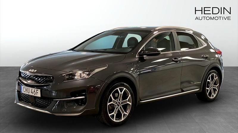 Grå (black) Begagnad 2022 Kia XCeed Advance SUV | 259 900 kr (Marknadspris) - Bild 1/4