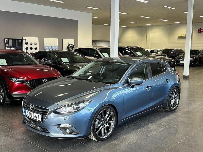 Begagnad Mazda 3 Core 120 HK (88 kW) 2014 Blå Halvkombi