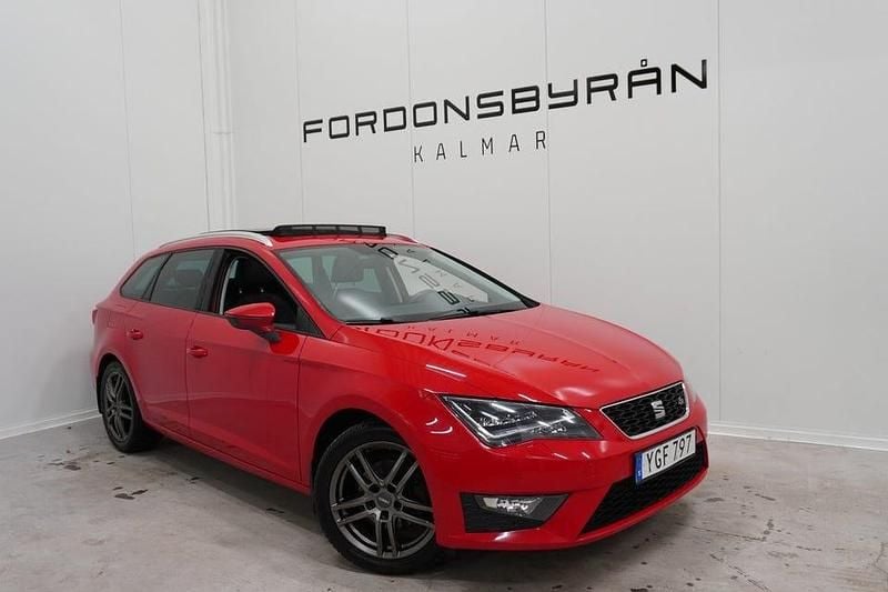 Röd Begagnad 2016 Seat Leon ST FR Kombi | 129 800 kr (Marknadspris) - Bild 1/4