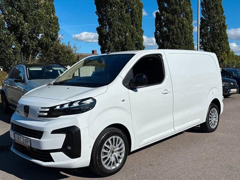 Begagnad Peugeot Expert 144 HK (105 kW) 2024 Vit Van