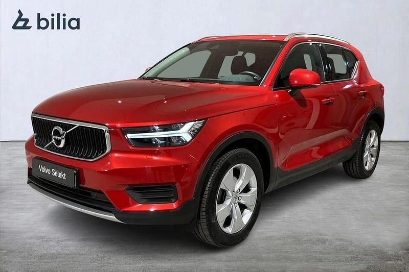 Röd Begagnad 2022 Volvo XC40 Momentum SUV | 309 000 kr (Bra pris) - Bild 1/3