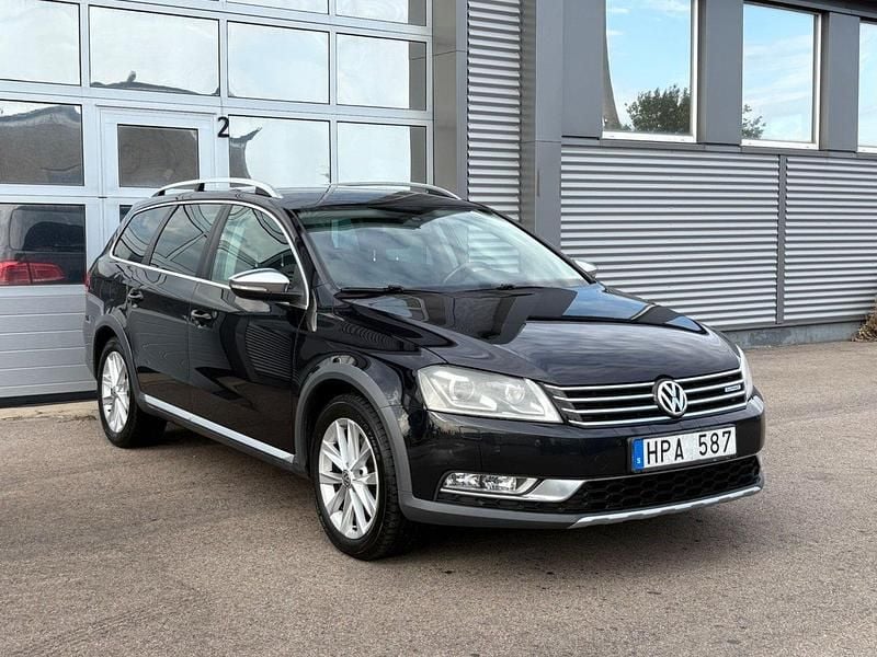 Svart Begagnad 2013 VW Passat Alltrack Kombi | 79 900 kr (Marknadspris) - Bild 1/4