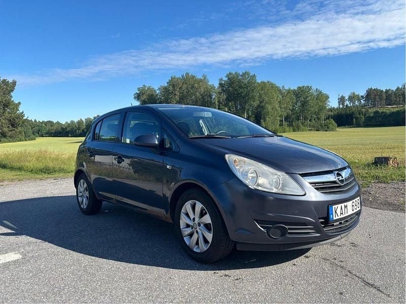 Blå Begagnad 2010 Opel Corsa Halvkombi | 23 000 kr (Bra pris) - Bild 1/4