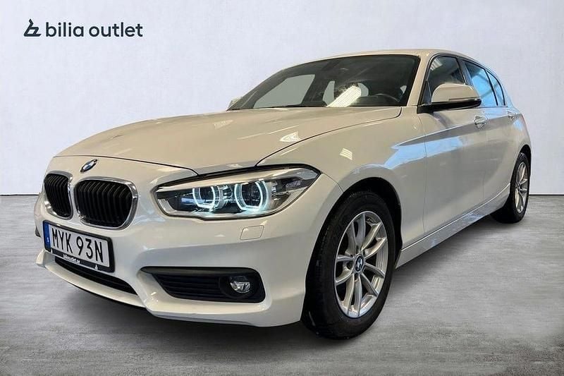 Begagnad BMW 118 Advantage 136 HK (100 kW) 2019 Vit Halvkombi