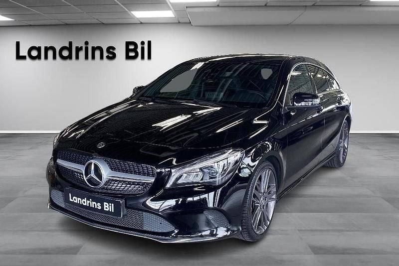 Svart Begagnad 2017 Mercedes CLA250 Shooting Brake Kombi | 239 000 kr - Bild 1/4