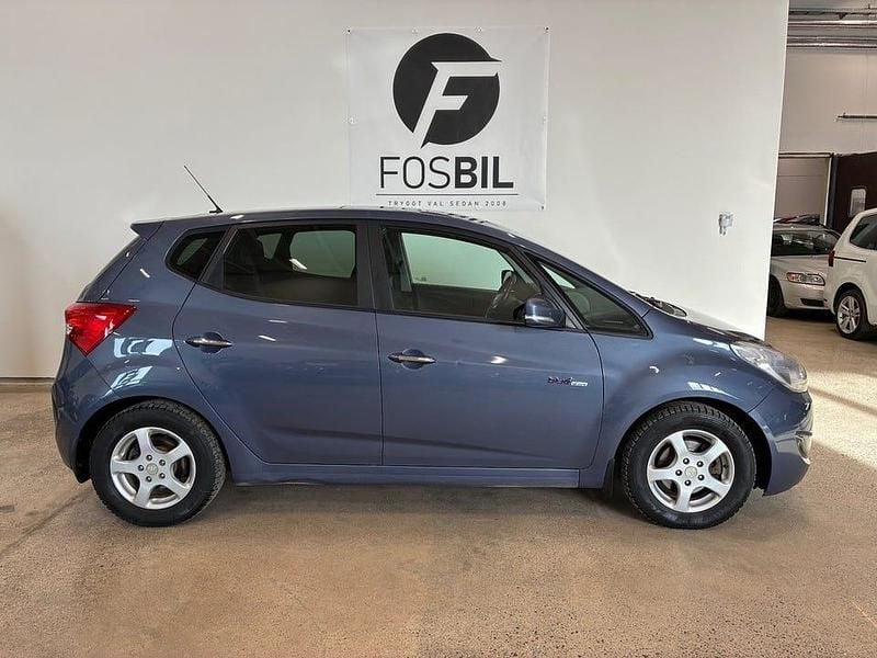 Begagnad Hyundai ix20 Edition 116 HK (85 kW) 2012 Blå Halvkombi