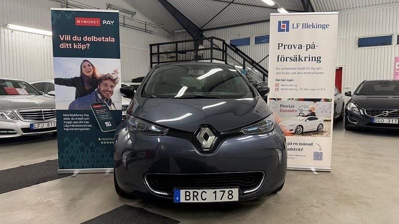 Begagnad Renault Zoe 67 kW (92 HK) 2018 Grå Halvkombi