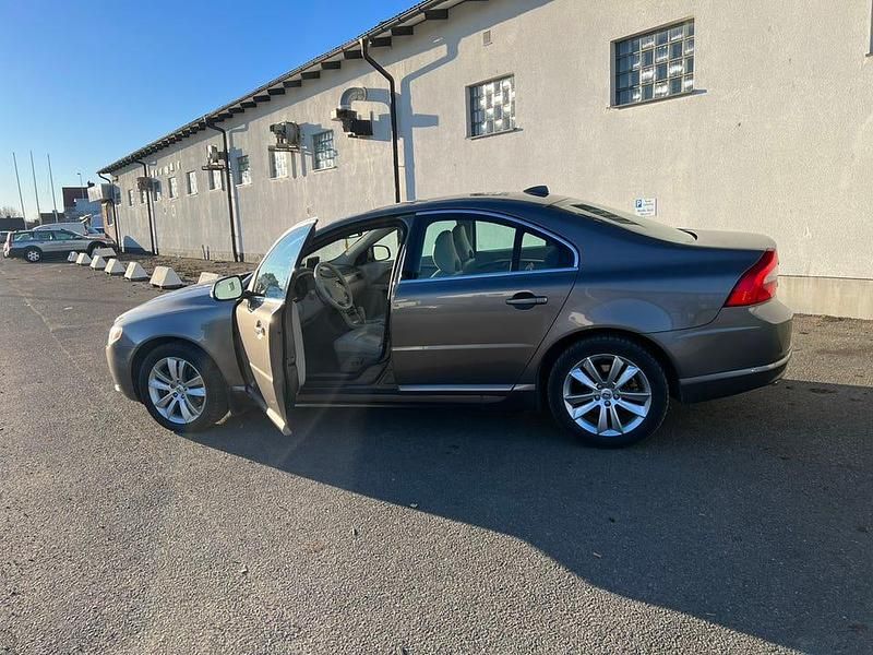Begagnad Volvo S80 Plus 185 HK (136 kW) 2007 Sedan