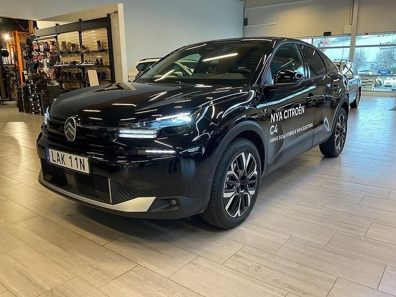 Svart Begagnad 2025 Citroën C4 PureTech Halvkombi | 278 000 kr (Dyr) - Bild 1/4