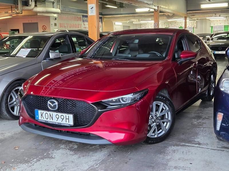 Röd Begagnad 2019 Mazda 3 Halvkombi | 219 999 kr (Marknadspris) - Bild 1/4