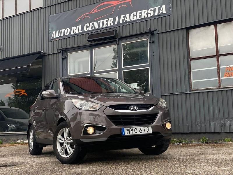 Ljusbrun Begagnad 2012 Hyundai ix35 SUV | 84 900 kr (Marknadspris) - Bild 1/4