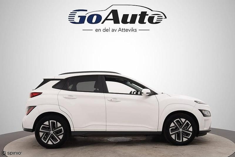 Begagnad Hyundai Kona Essential 100 kW (137 HK) 2022 Vit SUV