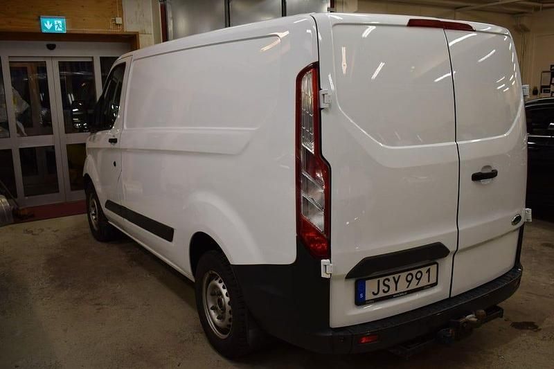 Begagnad Ford Transit Custom 101 HK (74 kW) 2015 Vit Minibuss