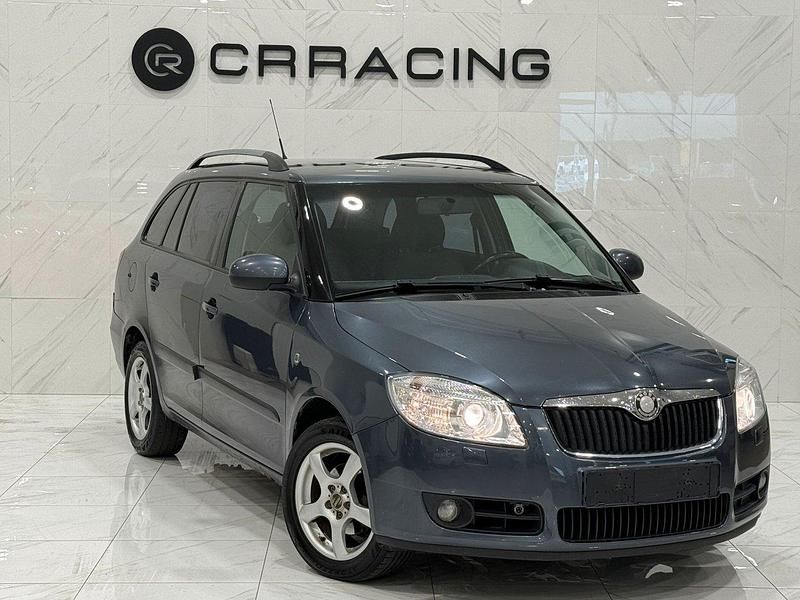 Mörkgrå Begagnad 2008 Skoda Fabia Sport Kombi | 24 900 kr (Bra pris) - Bild 1/4