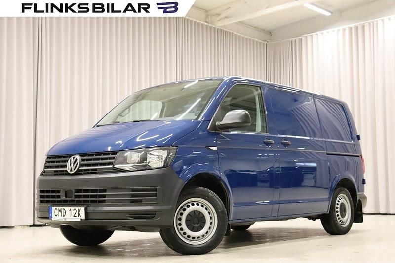 Mörkblå (blå) Begagnad 2019 VW T6.1 Van | 189 800 kr (Superpris) - Bild 1/4