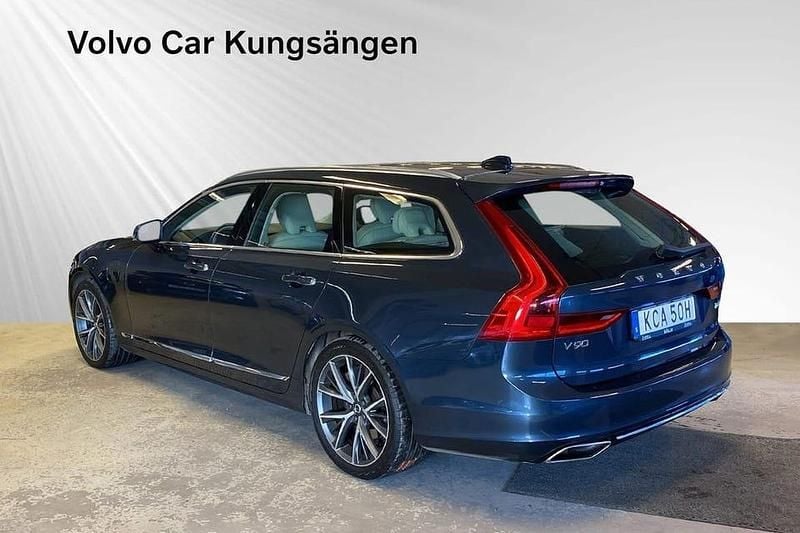 Begagnad Volvo V90 Inscription 397 HK (291 kW) 2020 Blå Kombi