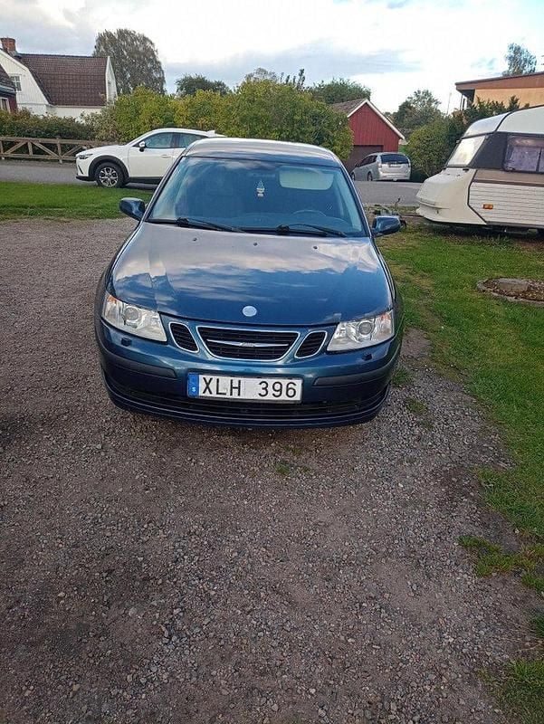 Blå Begagnad 2006 Saab 9-3 Linear Kombi | 19 000 kr (Bra pris) - Bild 1/3