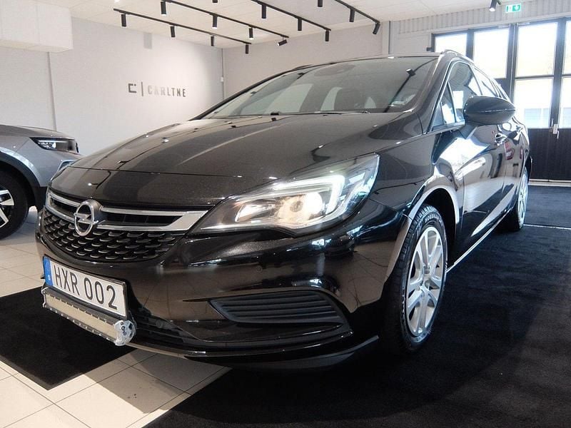 Svart Begagnad 2017 Opel Astra Enjoy Plus Kombi | 109 000 kr (Bra pris) - Bild 1/4