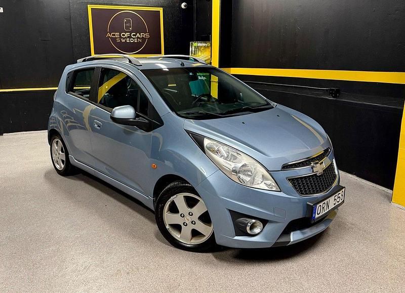 Blå Begagnad 2011 Chevrolet Spark Halvkombi | 27 990 kr (Lite dyr) - Bild 1/4