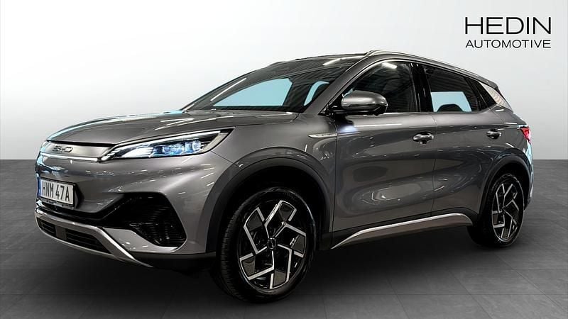 Grå (grey) Begagnad 2022 BYD Atto 3 Design SUV | 279 900 kr (Marknadspris) - Bild 1/4