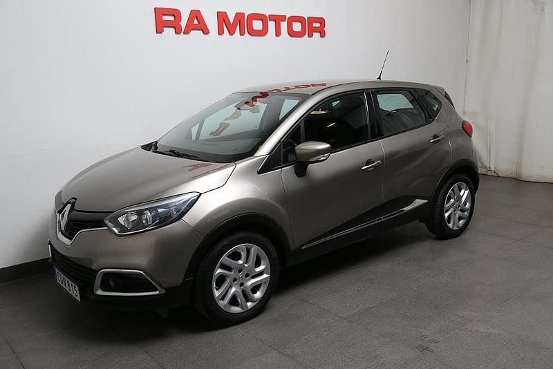 Ljusbrun Begagnad 2014 Renault Captur Dynamique SUV | 119 800 kr (Marknadspris) - Bild 1/2