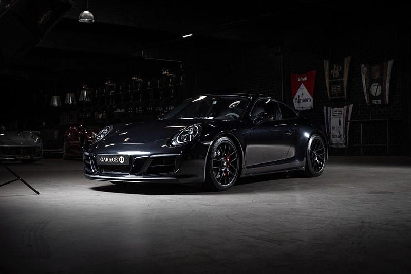 Begagnad 2019 Porsche 911 Carrera GTS Sportkupé | 1 399 910 kr - Bild 1/4