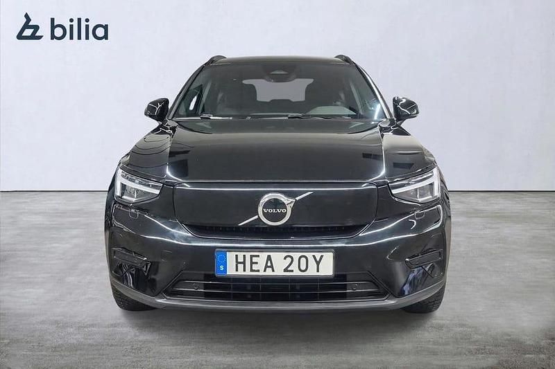 Begagnad Volvo XC40 Core 185 kW (252 HK) 2022 Svart SUV