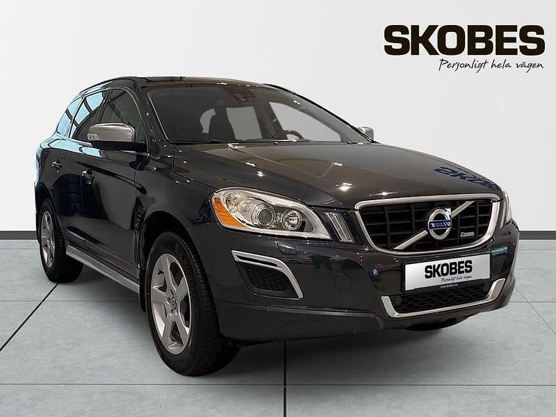 Begagnad Volvo XC60 R-Design 207 HK (152 kW) 2011 Grå SUV