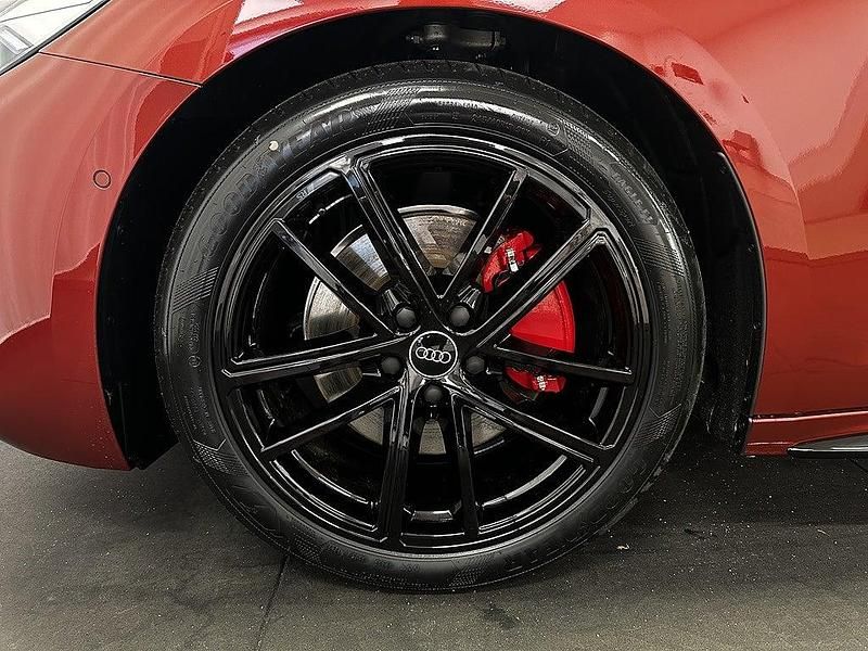 Ny Audi A5 Sport 2025 Röd Kombi