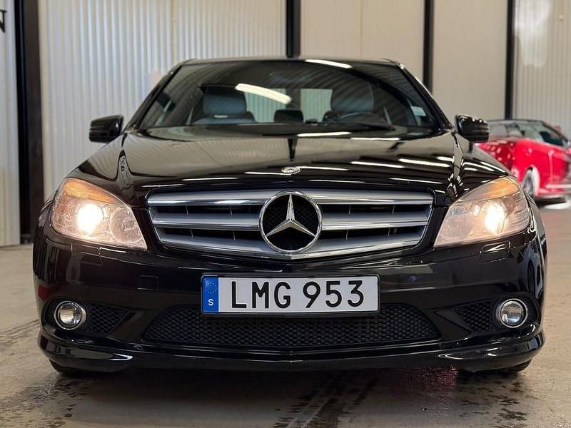 Begagnad Mercedes C180 Avantgarde 156 HK (114 kW) 2009 Svart