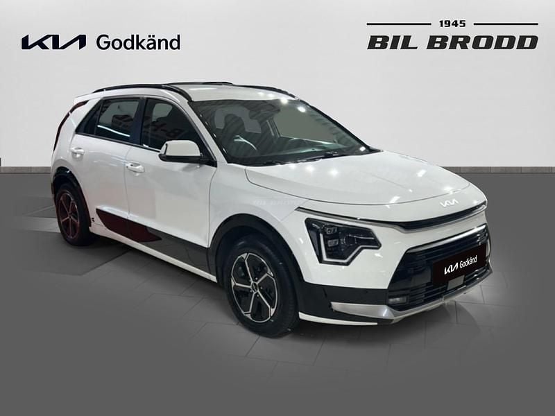 Begagnad Kia Niro 185 HK (136 kW) 2022 Vit SUV