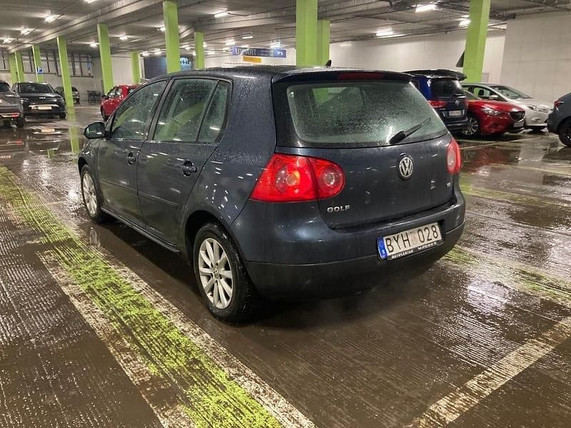 Begagnad 2007 VW Golf V Halvkombi | 18 000 kr (Marknadspris) - Bild 1/3