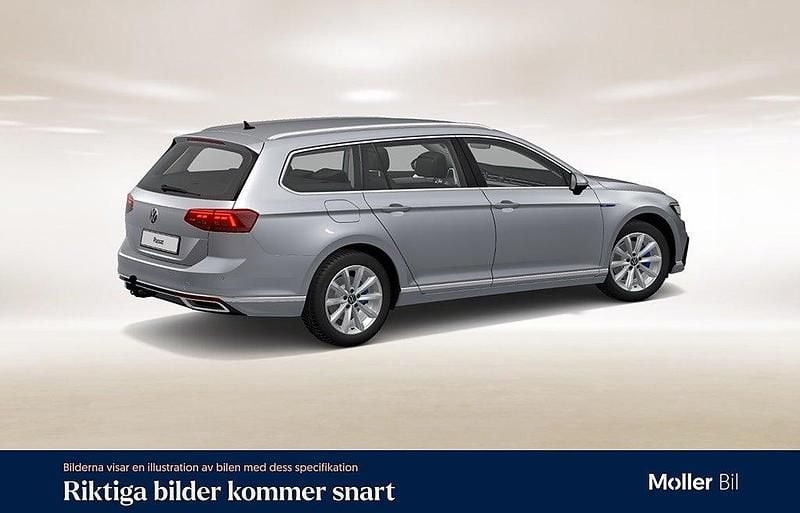 Begagnad VW Passat GTE 156 HK (114 kW) 2022 Pyrit silver metallic Kombi