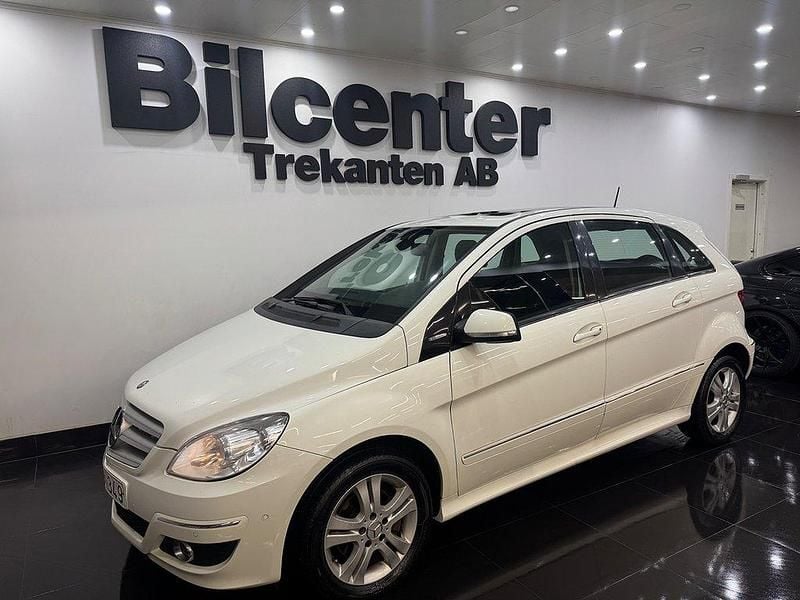 Vit Begagnad 2008 Mercedes B170 Minibuss | 44 900 kr (Marknadspris) - Bild 1/4