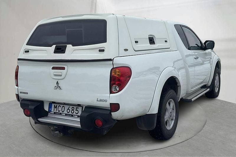 Begagnad Mitsubishi L200 178 HK (130 kW) 2012 Vit Pickup