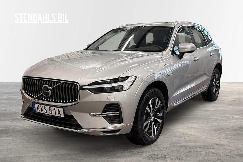 Silver Begagnad 2022 Volvo XC60 SUV | 459 000 kr (Marknadspris) - Bild 1/4