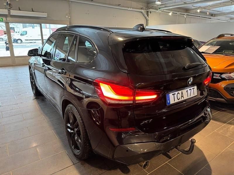 Begagnad BMW X1 M Sport 220 HK (161 kW) 2021 Svart SUV