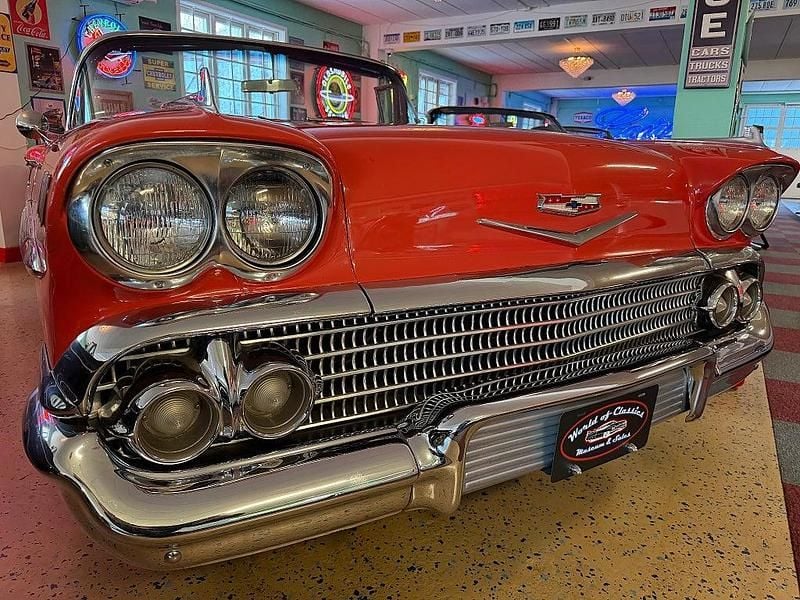 Begagnad Chevrolet Impala cabriolet 280 HK (205 kW) 1958 Röd Cab