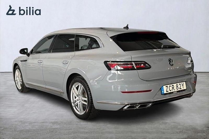 Begagnad VW Arteon R-line 220 HK (161 kW) 2022 Grå Kombi