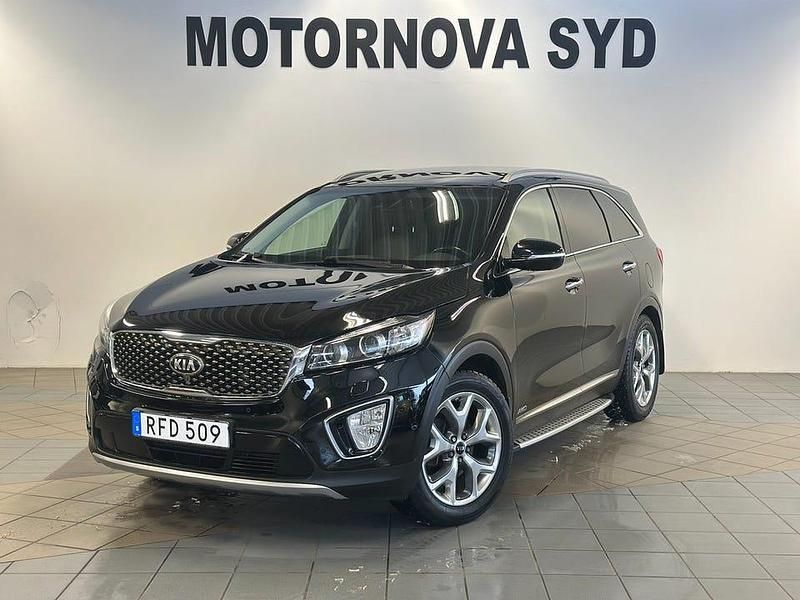 Svart Begagnad 2016 Kia Sorento SUV | 179 900 kr (Marknadspris) - Bild 1/4